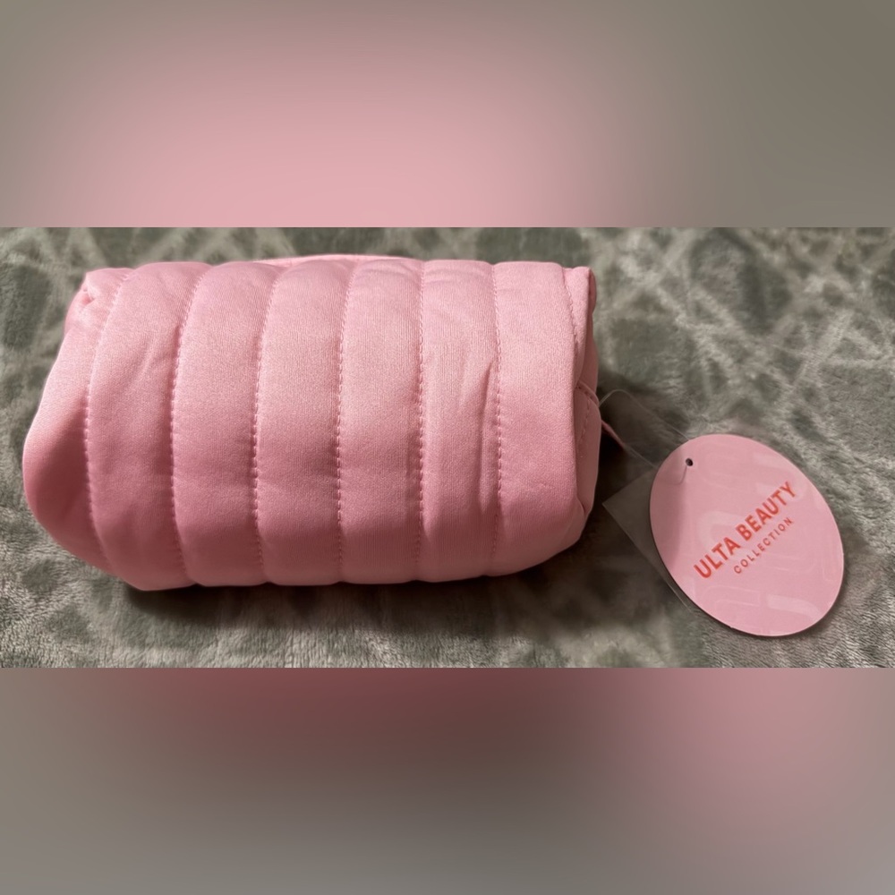 Ulta Beauty Collection Bundle w/ Soft Pink Quilted Cosmetic Case - new/unopened
